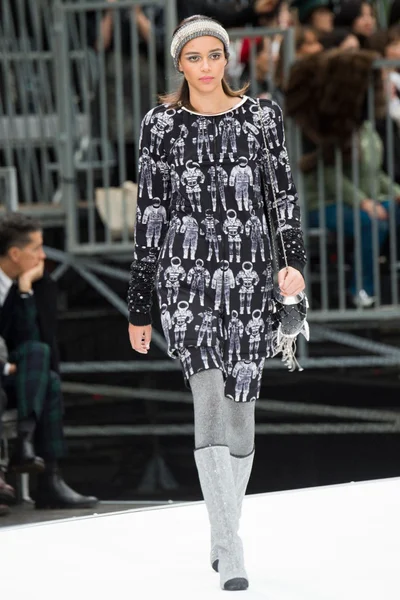 Look 53